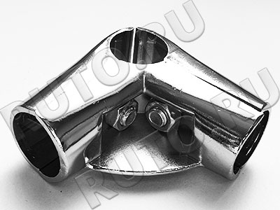 UNO-06 Соединитель трех труб угловой с полкой